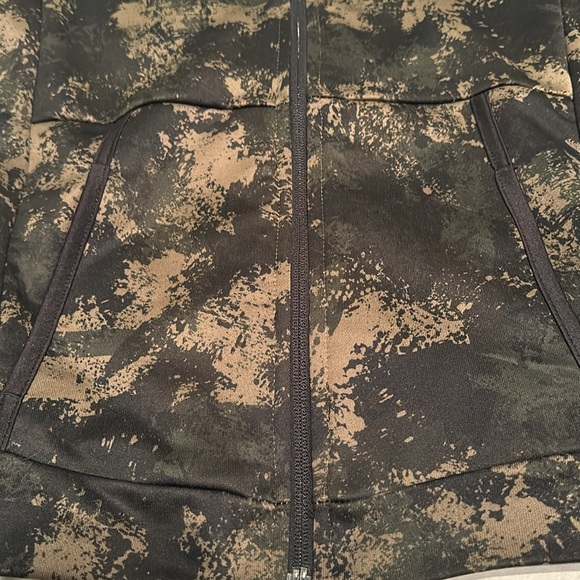 Old Navy Kids Go-Dry zip up Hooded Sweatshirt - Picture 4 of 7